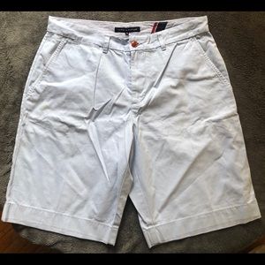 🔥SOLD🔥Tommy Hilfiger Men’s Light Blue Shorts